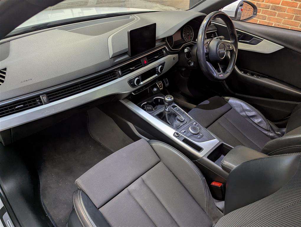 <p>2017 AUDI A4 S LINE TDI</p>