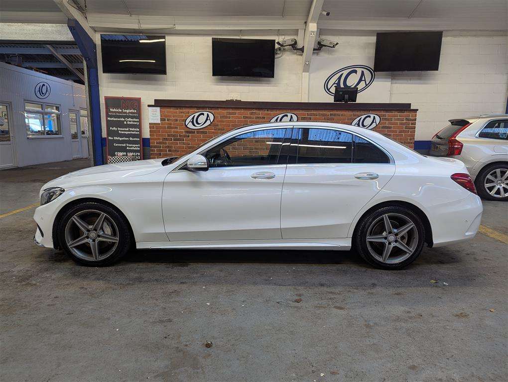 <p>2015 MERCEDES-BENZ C220 AMG LINE PREM + BLUE</p>