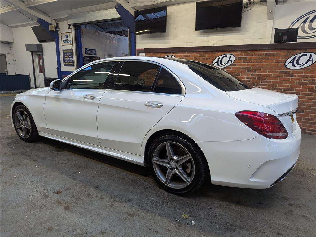 <p>2015 MERCEDES-BENZ C220 AMG LINE PREM + BLUE</p>