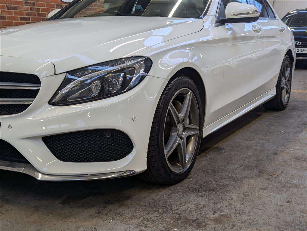 <p>2015 MERCEDES-BENZ C220 AMG LINE PREM + BLUE</p>