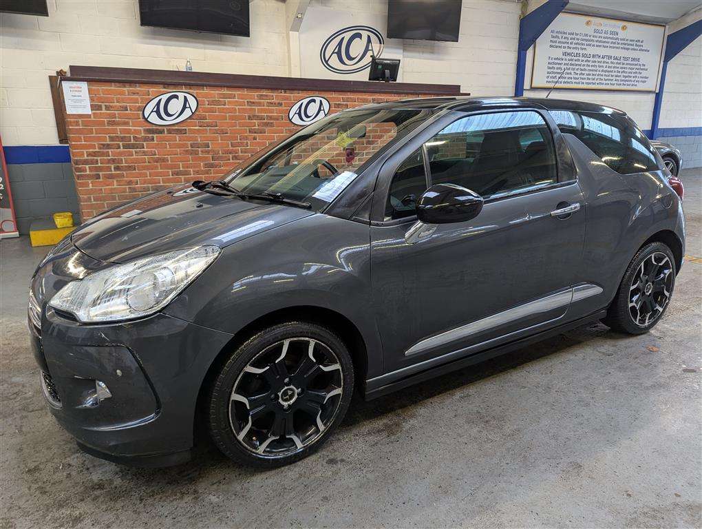 <p>2015 DS DS3 DSTYLE NAV PURETECH S</p>