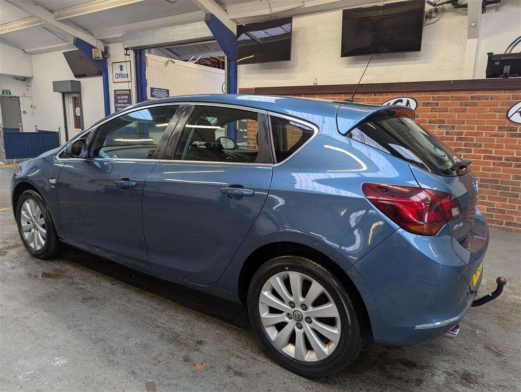 <p>2014 VAUXHALL ASTRA ELITE CDTI AUTO</p>