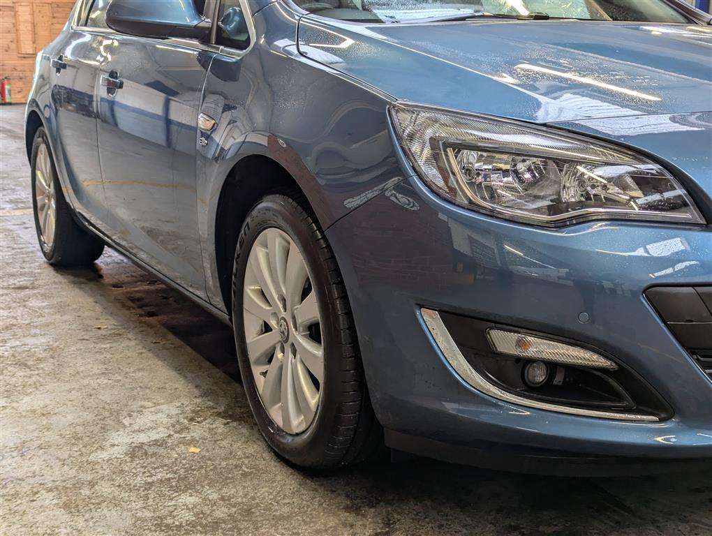 <p>2014 VAUXHALL ASTRA ELITE CDTI AUTO</p>