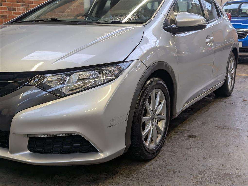 <p>2014 HONDA CIVIC I-VTEC SE</p>