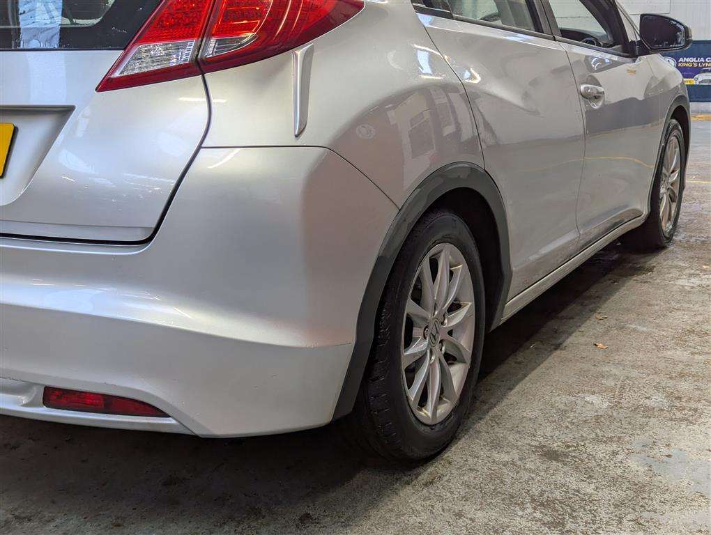 <p>2014 HONDA CIVIC I-VTEC SE</p>