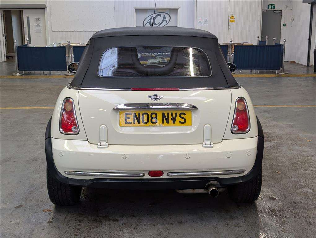 <p>2008 MINI ONE</p>