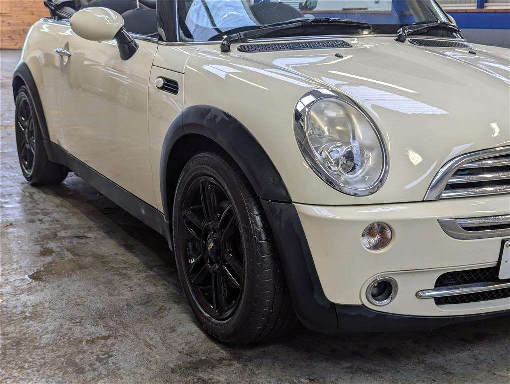 <p>2008 MINI ONE</p>