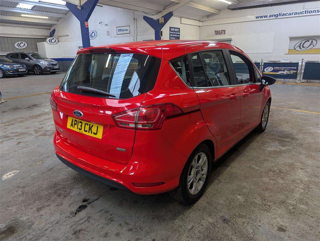 <p>2013 FORD B-MAX ZETEC TURBO</p>