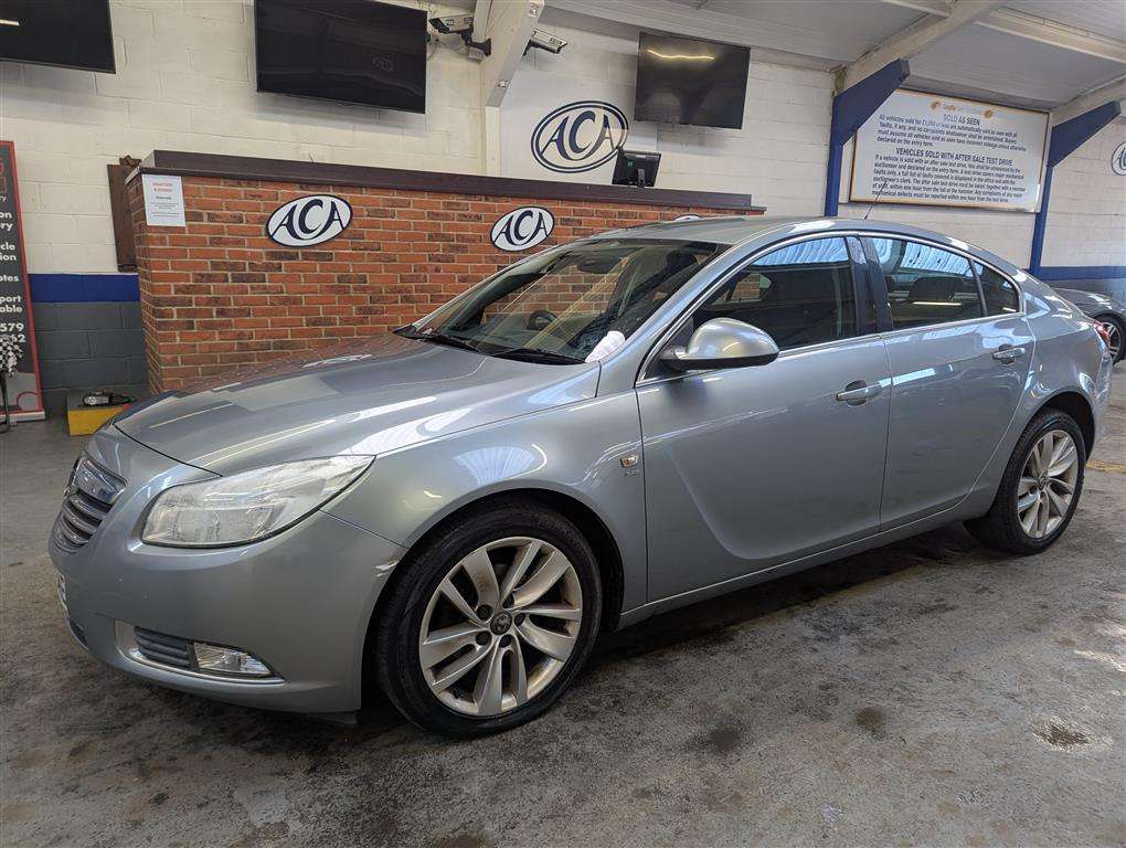 <p>2012 VAUXHALL INSIGNIA SRI CDTI</p>