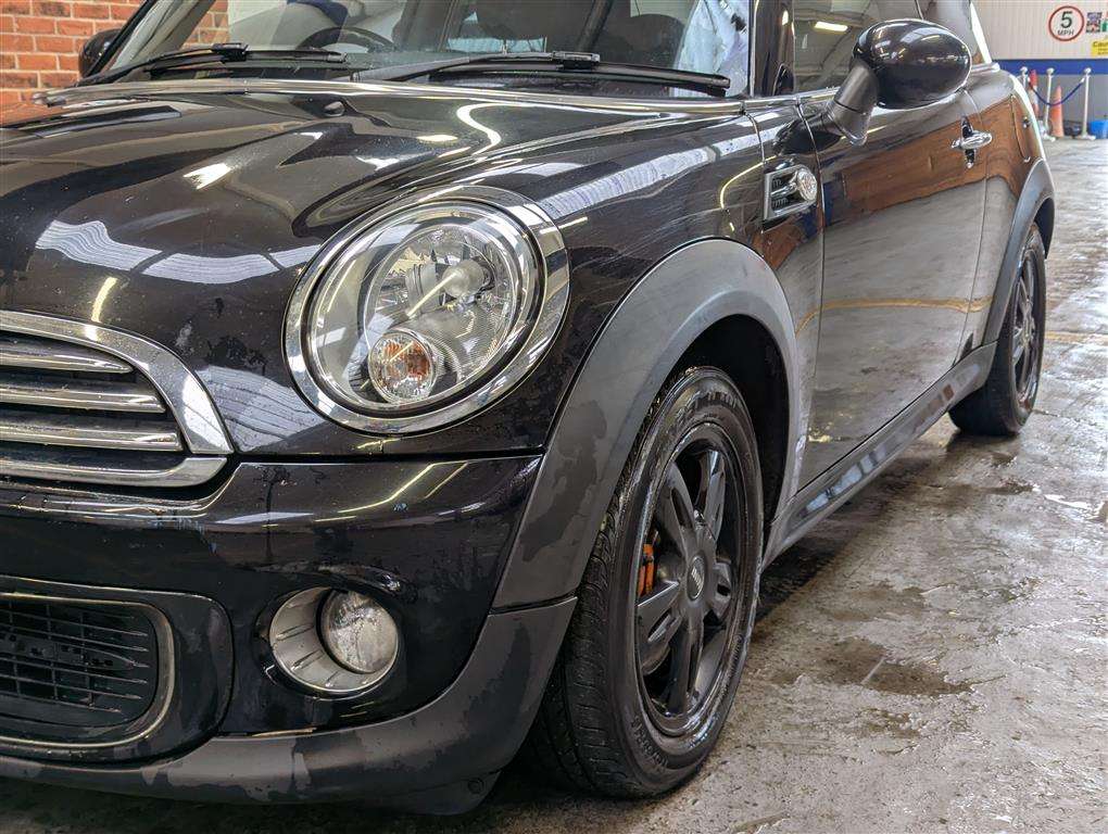 <p>2012 MINI COOPER</p>