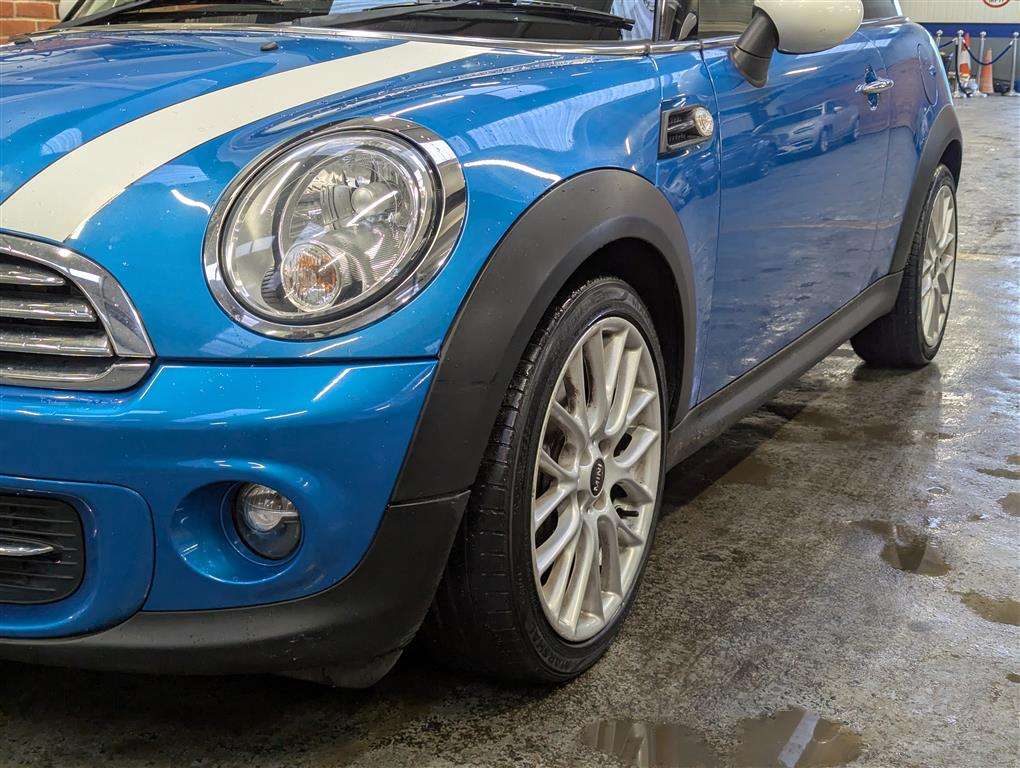 <p>2011 MINI COOPER PIMLICO</p>