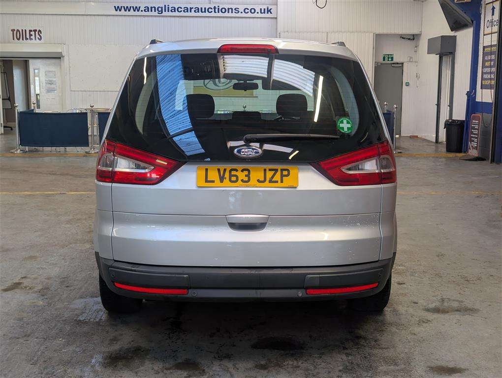 <p>2013 FORD GALAXY ZETEC TDCI AUTO</p>