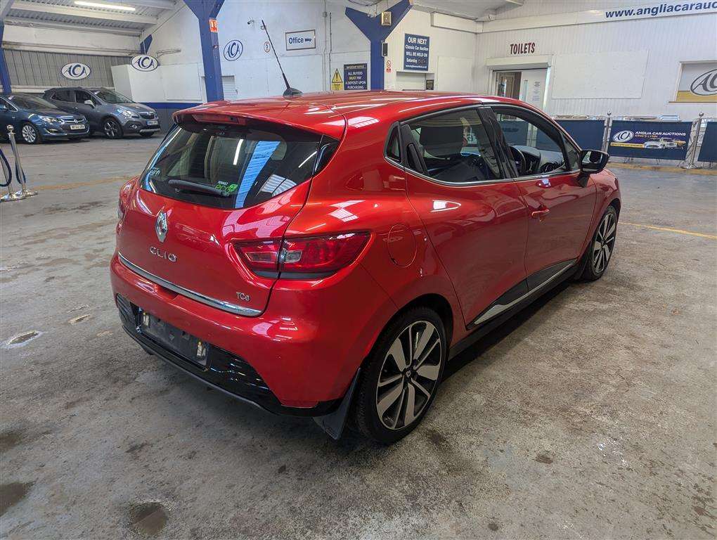 <p>2014 RENAULT CLIO D-QUE S M-NAV NRG TC</p>