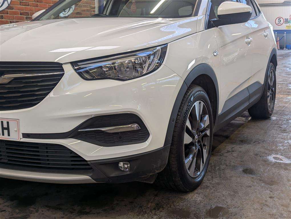 <p>2018 VAUXHALL GRANDLAND X SPORT NAV TUR</p>