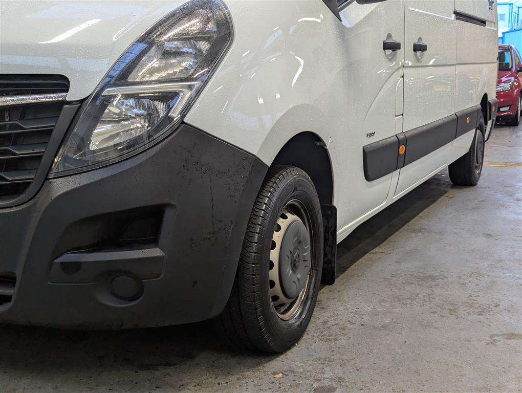 <p>2021 VAUXHALL MOVANO L3H2 F3500 CDTI</p>