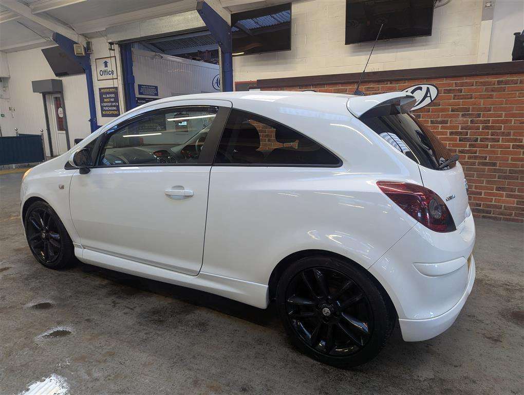 <p>2012 VAUXHALL CORSA SRI</p>