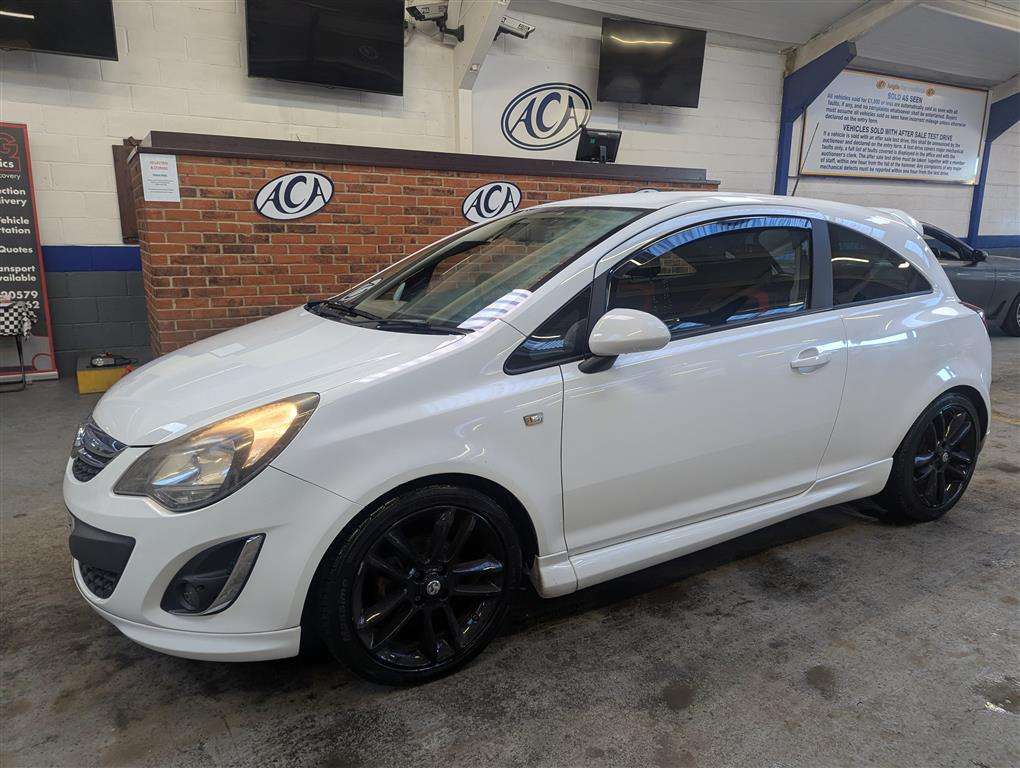 <p>2012 VAUXHALL CORSA SRI</p>