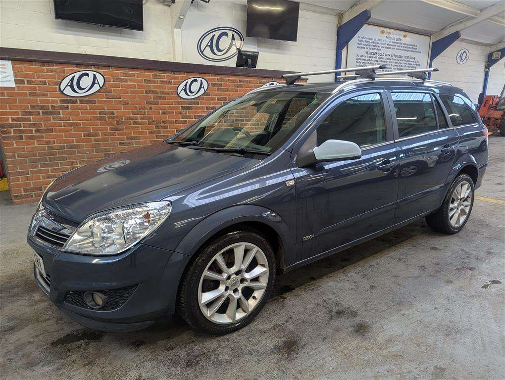 <p>2007 VAUXHALL ASTRA DESIGN CDTI 150</p>