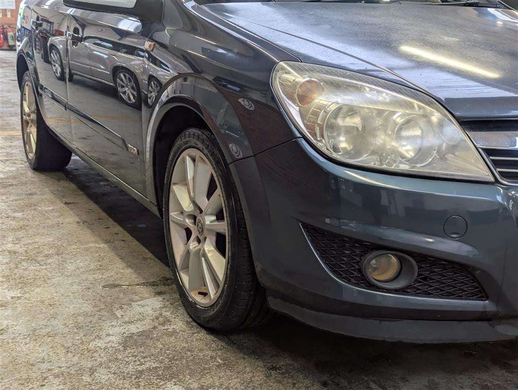 <p>2007 VAUXHALL ASTRA DESIGN CDTI 150</p>