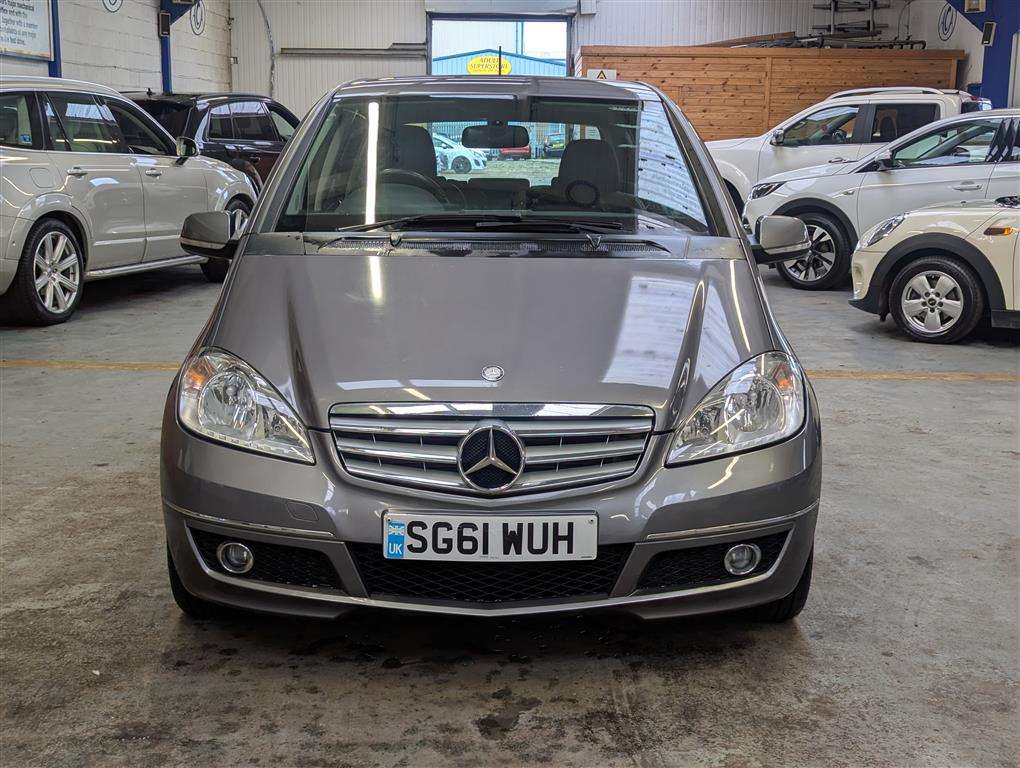 <p>2011 MERCEDES-BENZ A160 BLUEEFF-Y A-GARDE SE</p>