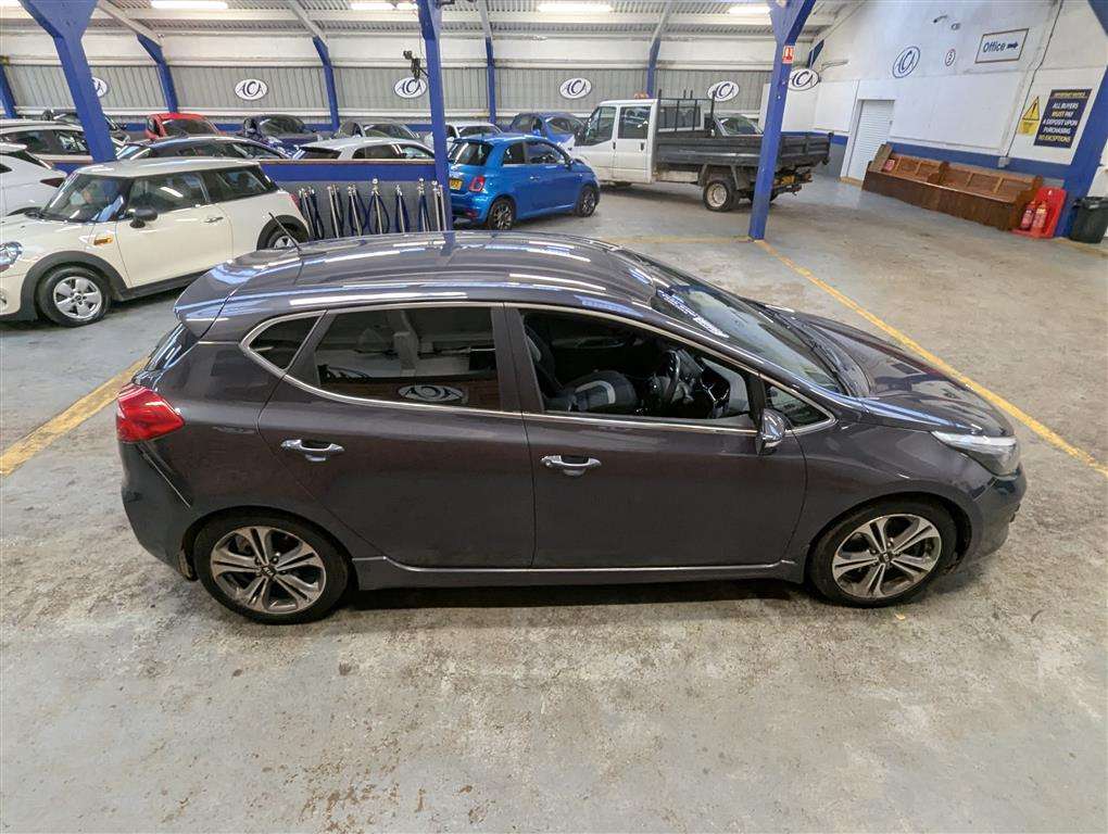 <p>2017 KIA CEED GT-LINE ISG CRDI</p>