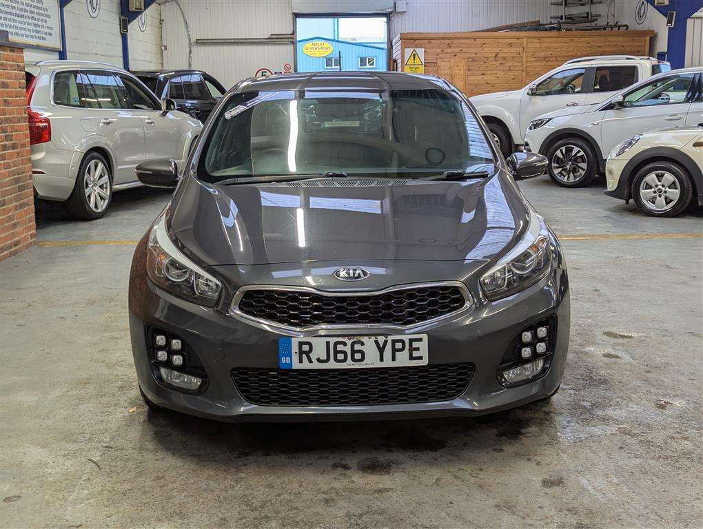 <p>2017 KIA CEED GT-LINE ISG CRDI</p>