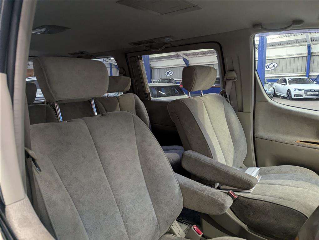 <p>2003 NISSAN ELGRAND</p>