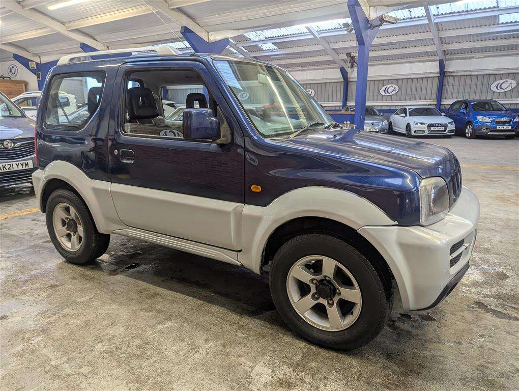 <p>2008 SUZUKI JIMNY VVT</p>