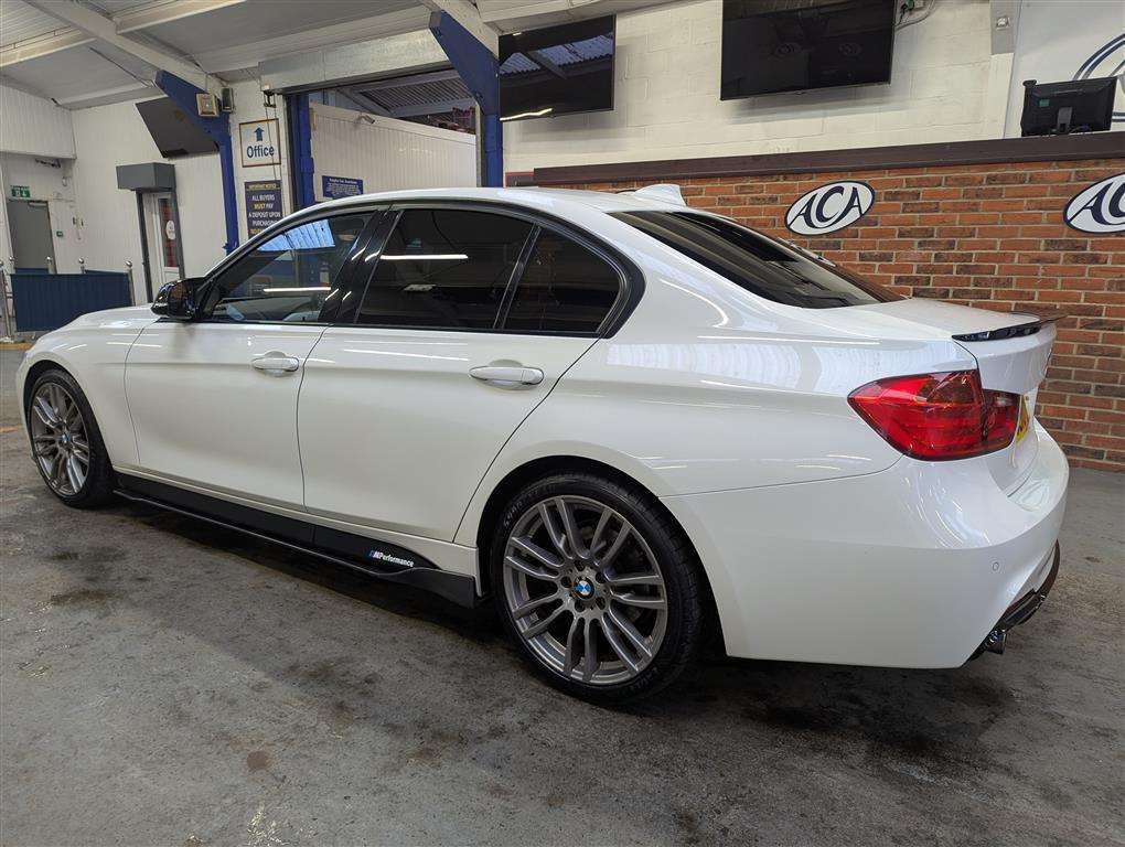 <p>2013 BMW 320D M SPORT AUTO</p>