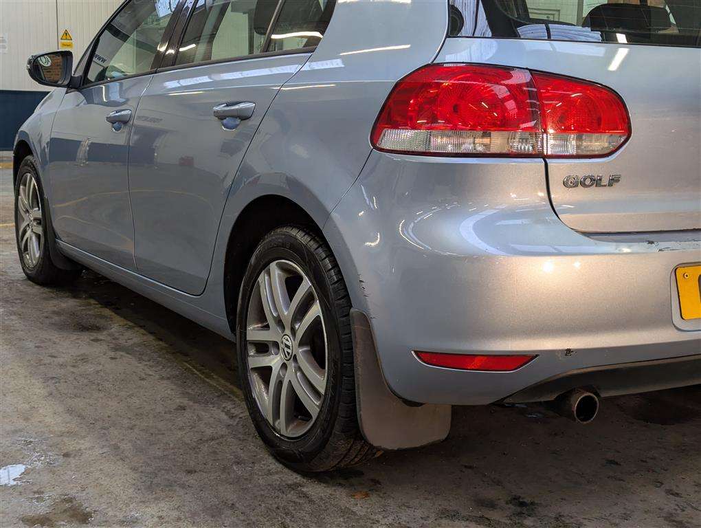 <p>2010 VOLKSWAGEN GOLF SE TDI S-A</p>