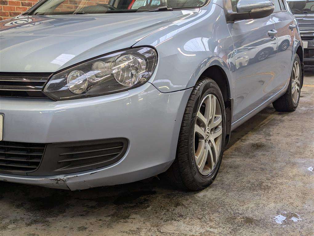 <p>2010 VOLKSWAGEN GOLF SE TDI S-A</p>