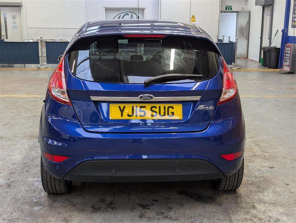 <p>2015 FORD FIESTA TITANIUM AUTO</p>