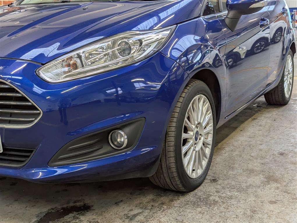 <p>2015 FORD FIESTA TITANIUM AUTO</p>