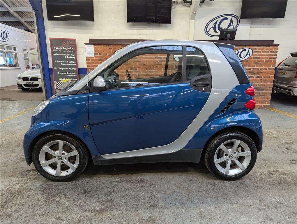 <p>2010 SMART FORTWO PASSION 84 AUTO</p>