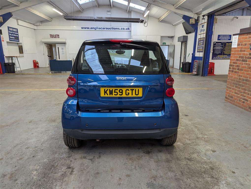 <p>2010 SMART FORTWO PASSION 84 AUTO</p>