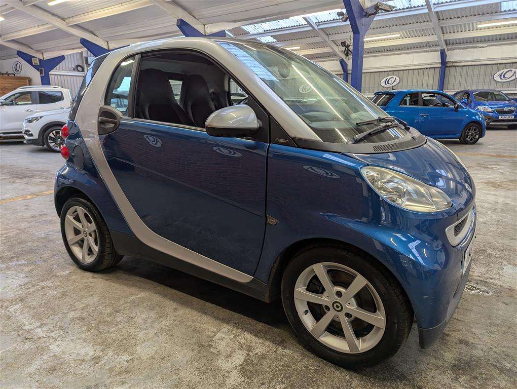 <p>2010 SMART FORTWO PASSION 84 AUTO</p>