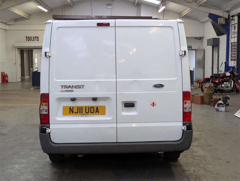 <p>2011 FORD TRANSIT 85 T280S FWD</p>