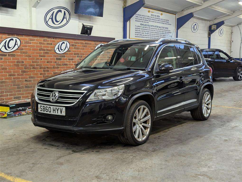 <p>2010 VOLKSWAGEN TIGUAN RLINE TDI 4MOT 140</p>