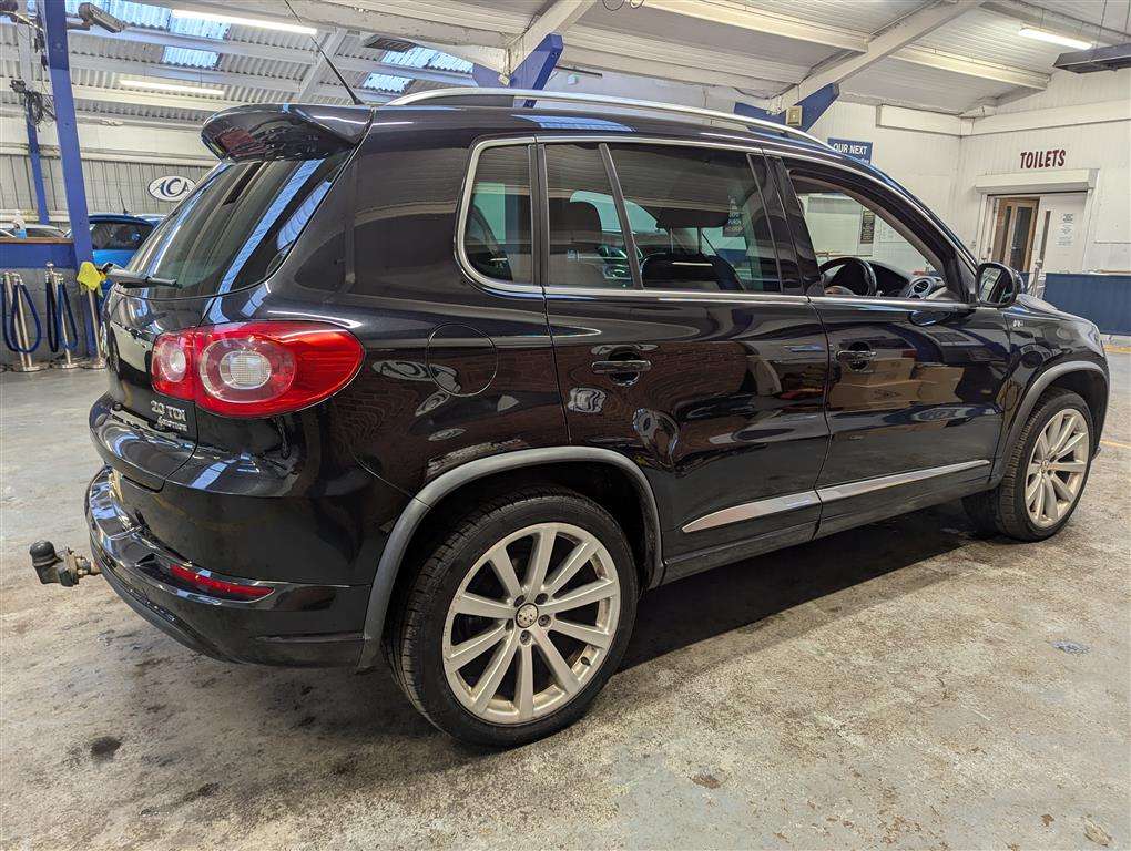 <p>2010 VOLKSWAGEN TIGUAN RLINE TDI 4MOT 140</p>