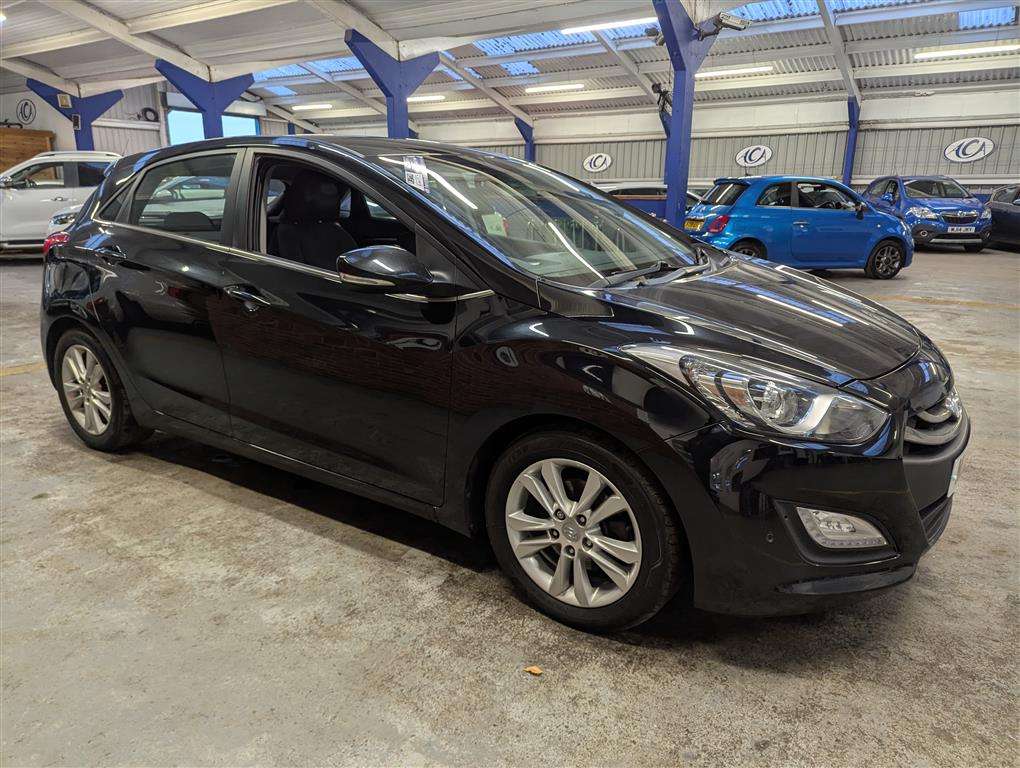 <p>2014 HYUNDAI I30 STYLE BLUE DRIVE CRDI</p>