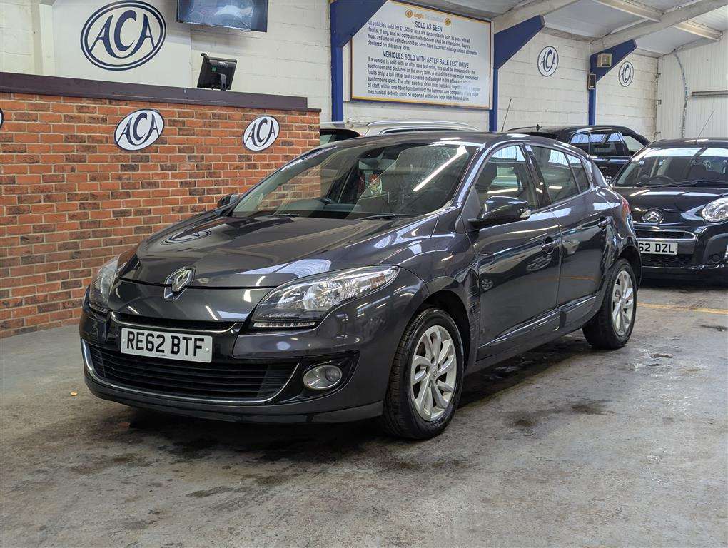 <p>2012 RENAULT MEGANE DYNAMIQUE TOMTOM V</p>