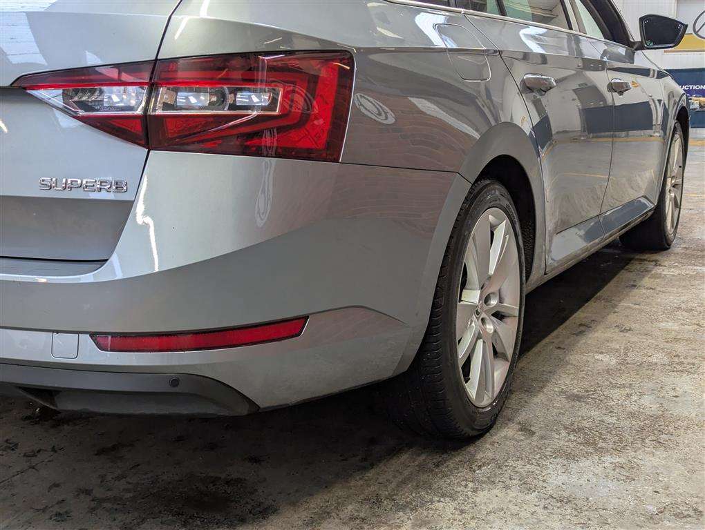 <p>2016 SKODA SUPERB SE L EXECUTIVE TDI</p>