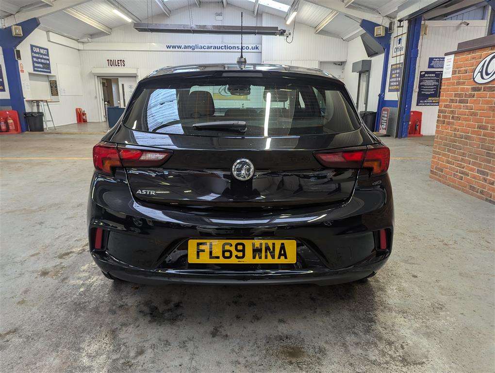 <p>2019 VAUXHALL ASTRA SRI VX-LINE NAV TUR</p>