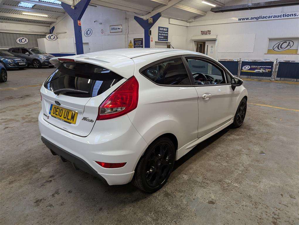 <p>2010 FORD FIESTA ZETEC S</p>