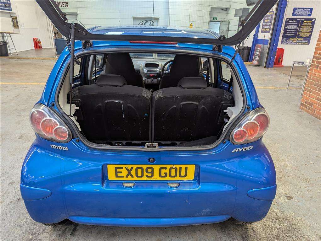 <p>2009 TOYOTA AYGO BLUE VVT-I</p>