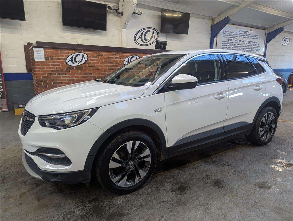 <p>2018 VAUXHALL GRANDLAND X SPORT NAV TUR</p>