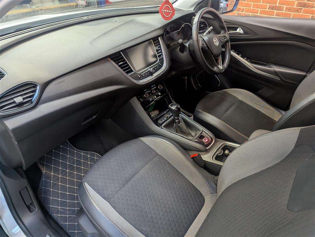 <p>2018 VAUXHALL GRANDLAND X SPORT NAV TUR</p>