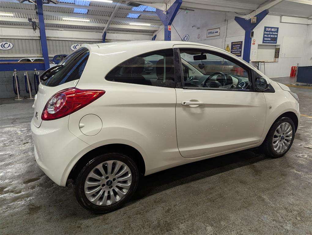 <p>2011 FORD KA ZETEC</p>