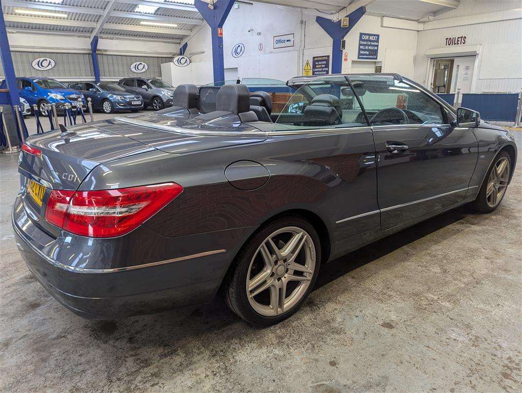 <p>2012 MERCEDES-BENZ E220 SE CDI BLUEEFFI-CY AUTO</p>