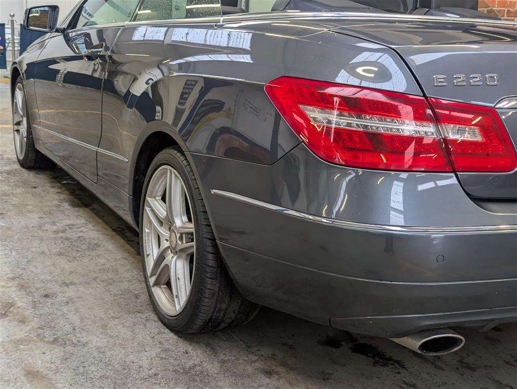 <p>2012 MERCEDES-BENZ E220 SE CDI BLUEEFFI-CY AUTO</p>